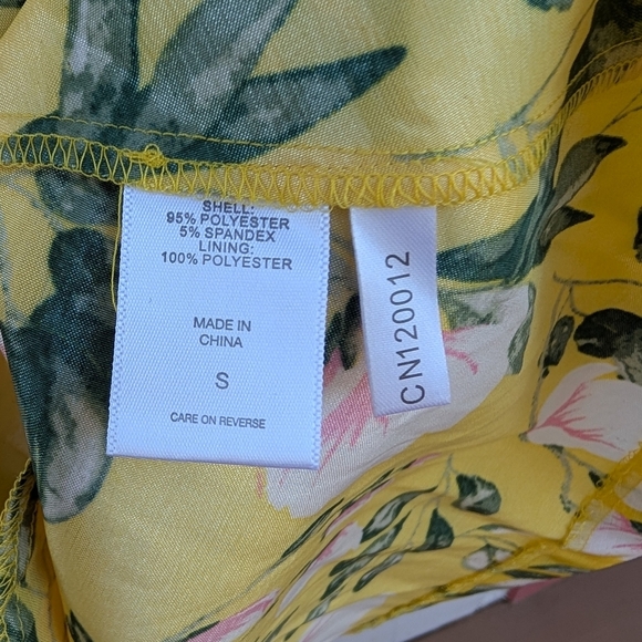 NY & Co Floral-Print Balloon-Sleeve Belted Dress NWT Yellow - Picture 7 of 7